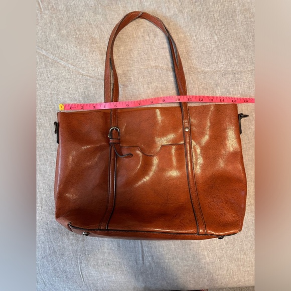 Faux leather cinnamon brown handbag purse/ inner and outer pockets - Picture 8 of 10